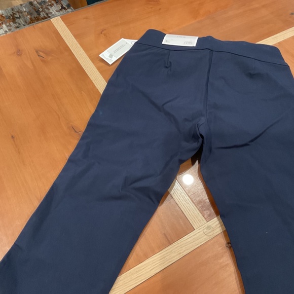 Christopher and Banks Signature Slimming crop pants 6 petite navy blue - Picture 3 of 4